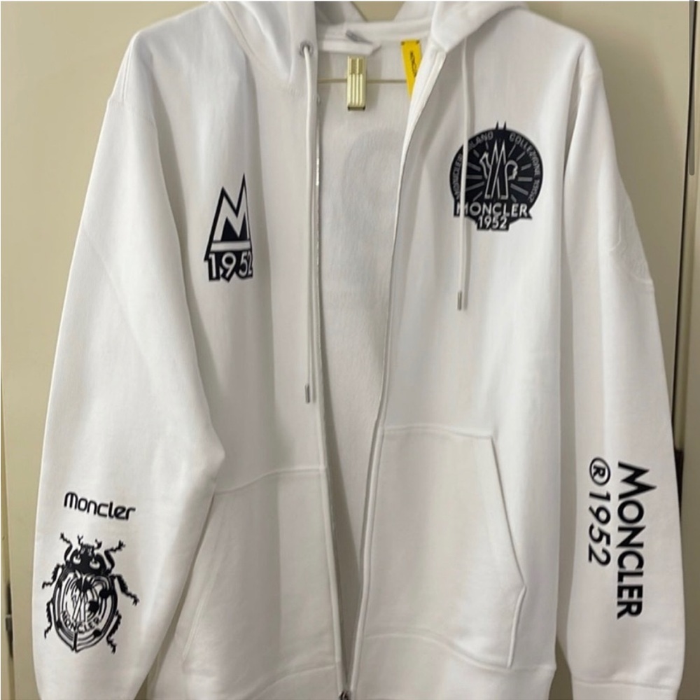 Moncler white zip up 1952 Logo hoodie size xl